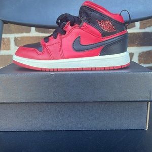 Jordan 1 Mid (PS)